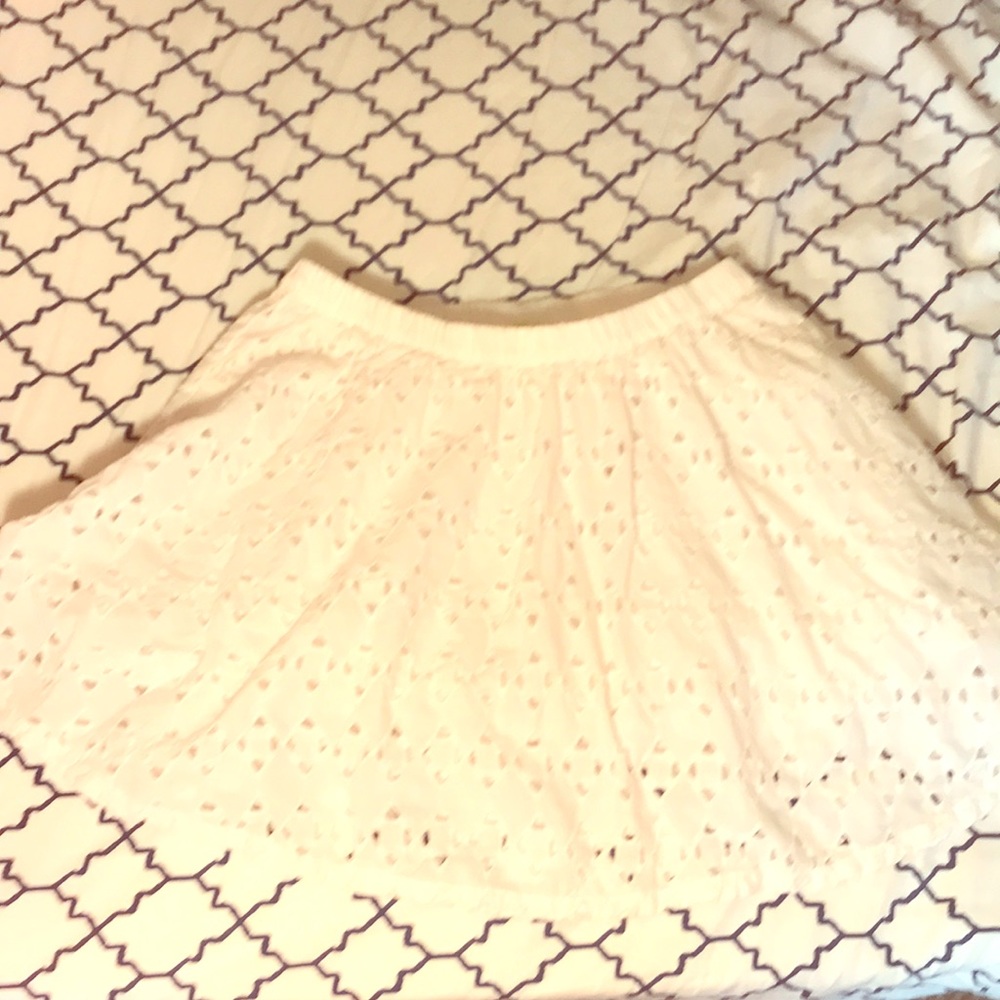 Crazy 8 patterned white skirt size 7-8